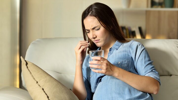Difficulty Swallowing (Dysphagia): Causes, Treatment and Home Remedies