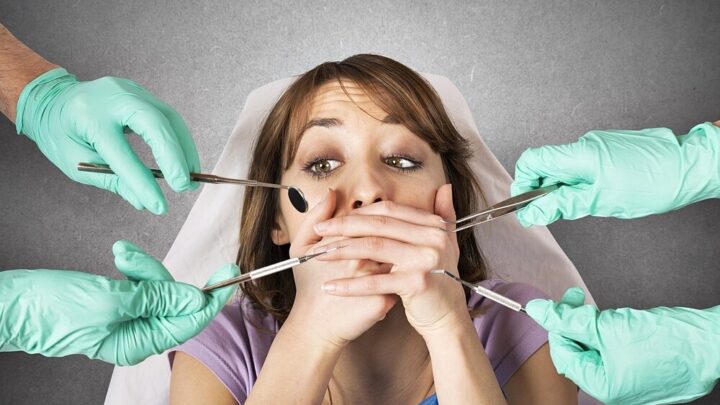 How to Overcome Fear of The Dentist: 6 Practical Tips!
