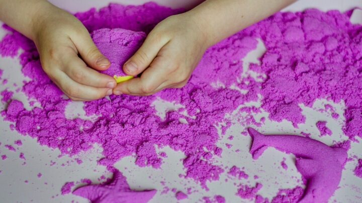 Make Your Own Magic Sand from 2 Ingredients