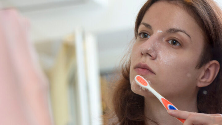 Toothpaste on Pimples: Helpful or Useless?