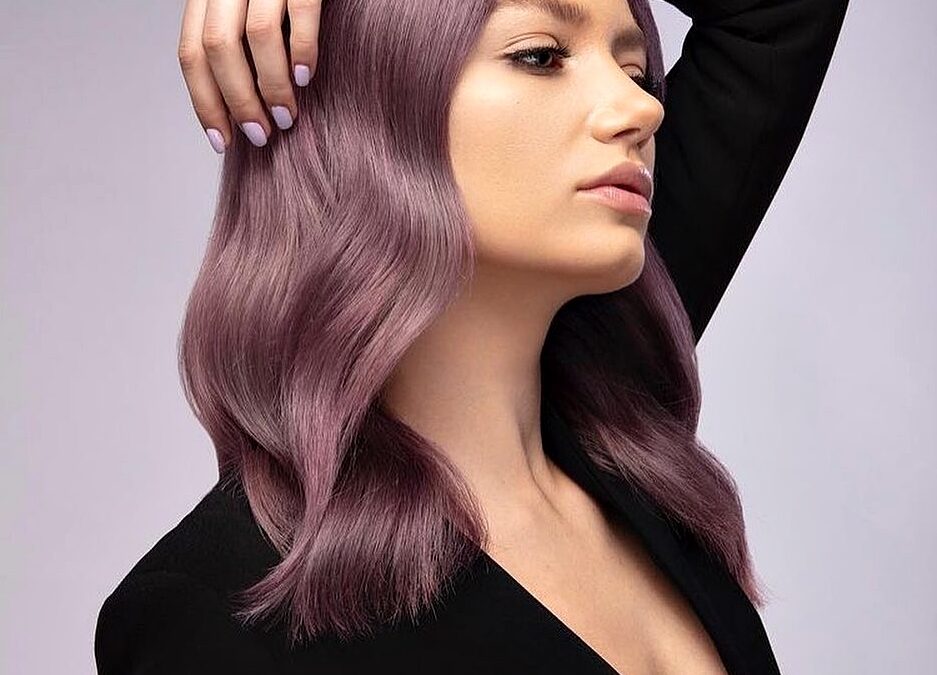 Chocolate Lilac Hair: This New Trend Hair Color Turns Our Heads!