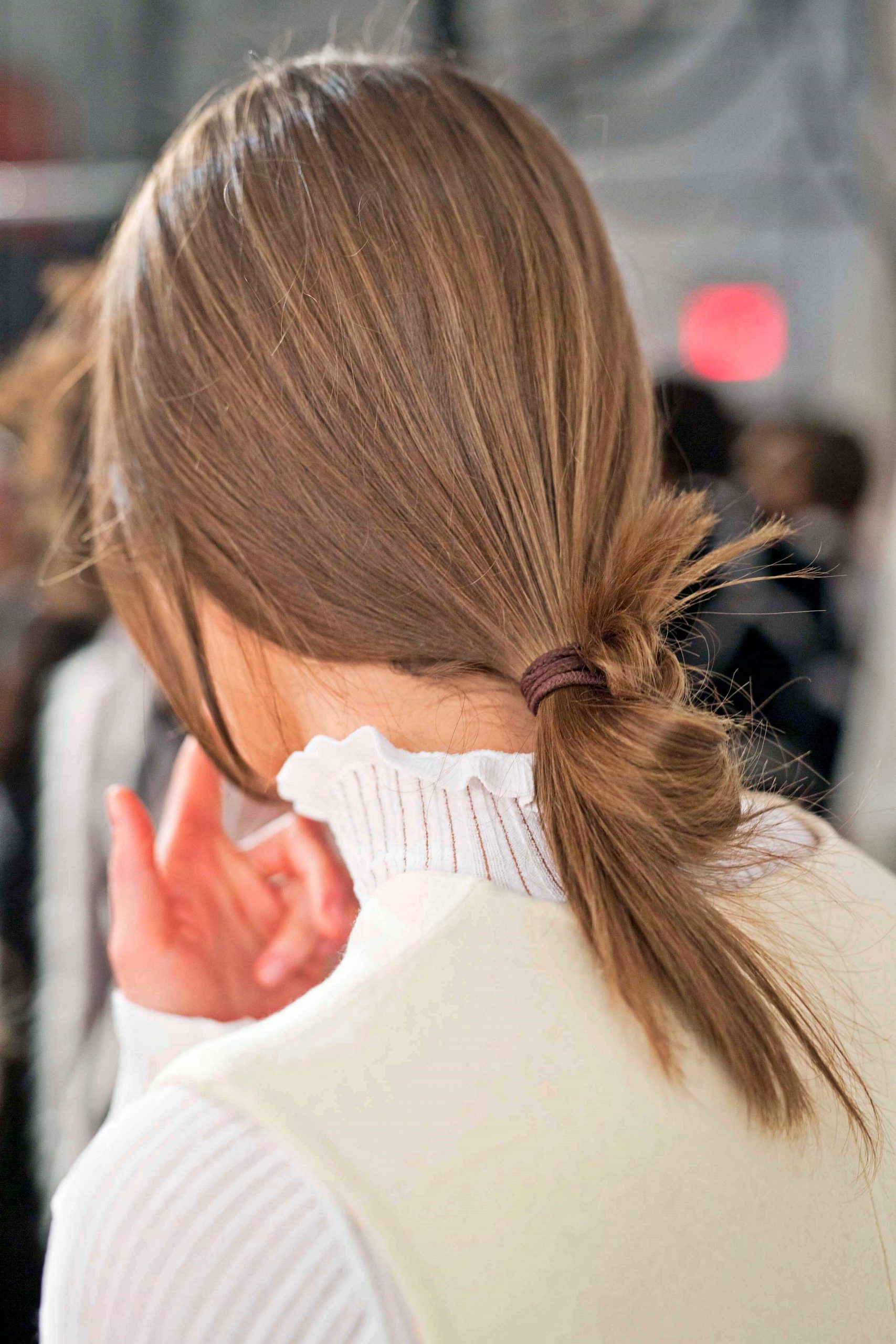 Low Ponytail: This Hairstyle Trend is Perfect for Thin Hair!