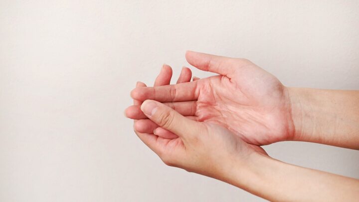 The 7 Best Anti-Aging Tricks for Hands