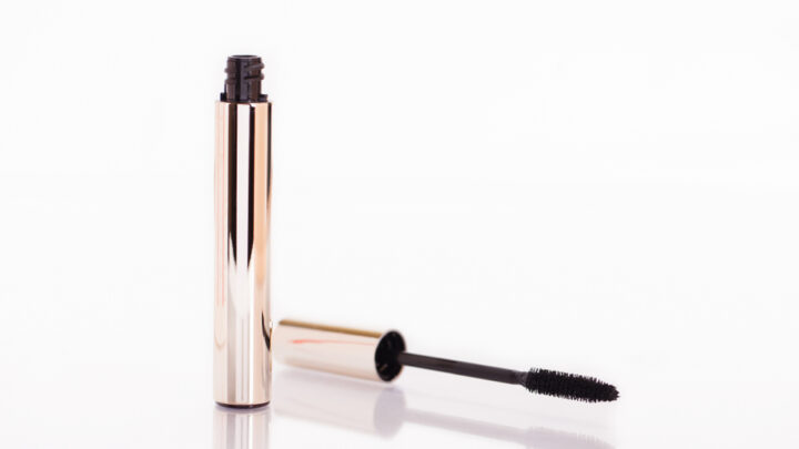 DIY Mascara: How to Make Mascara at Home