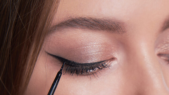 How to Apply Eyeliner – Best Tips for 2021