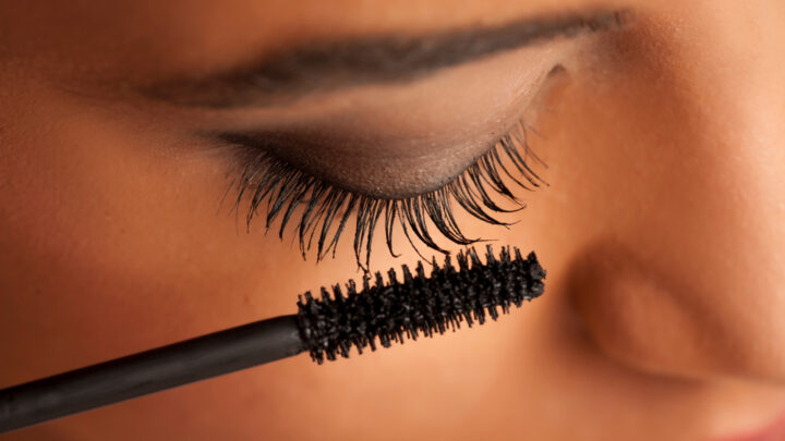 7 Mascara Hacks You Need to Know