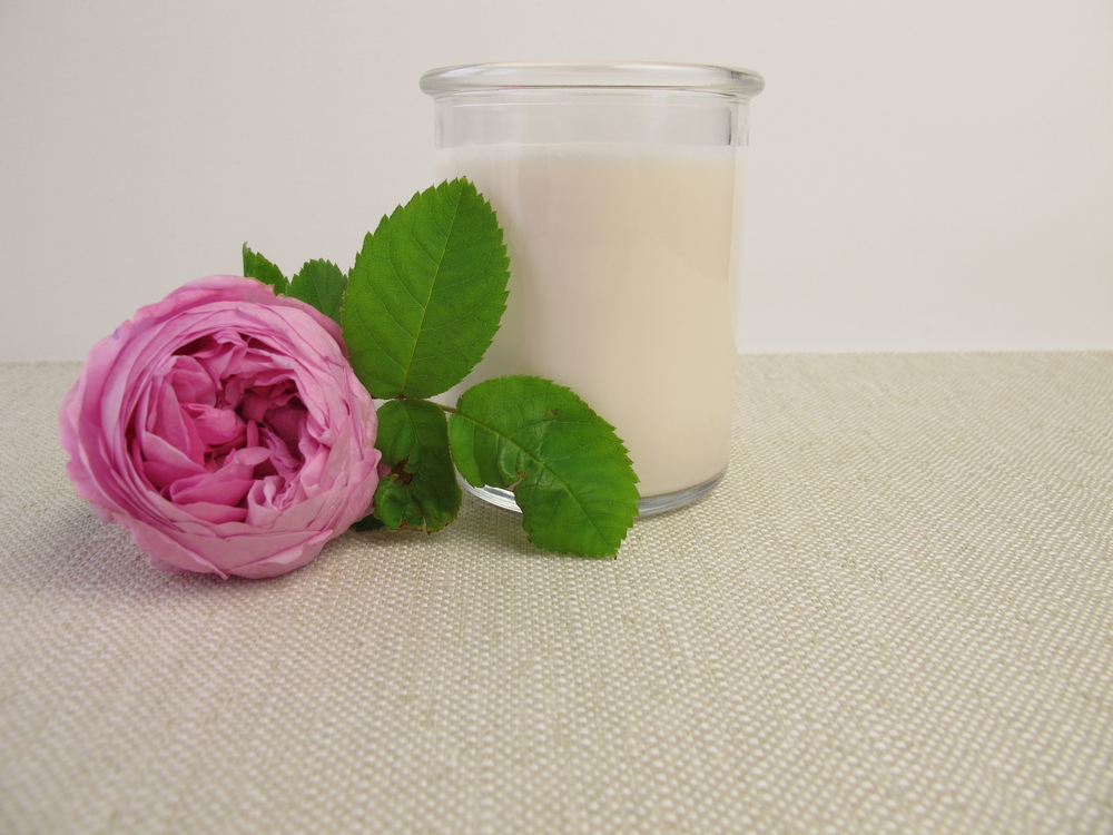 rose water, lemon juice mask