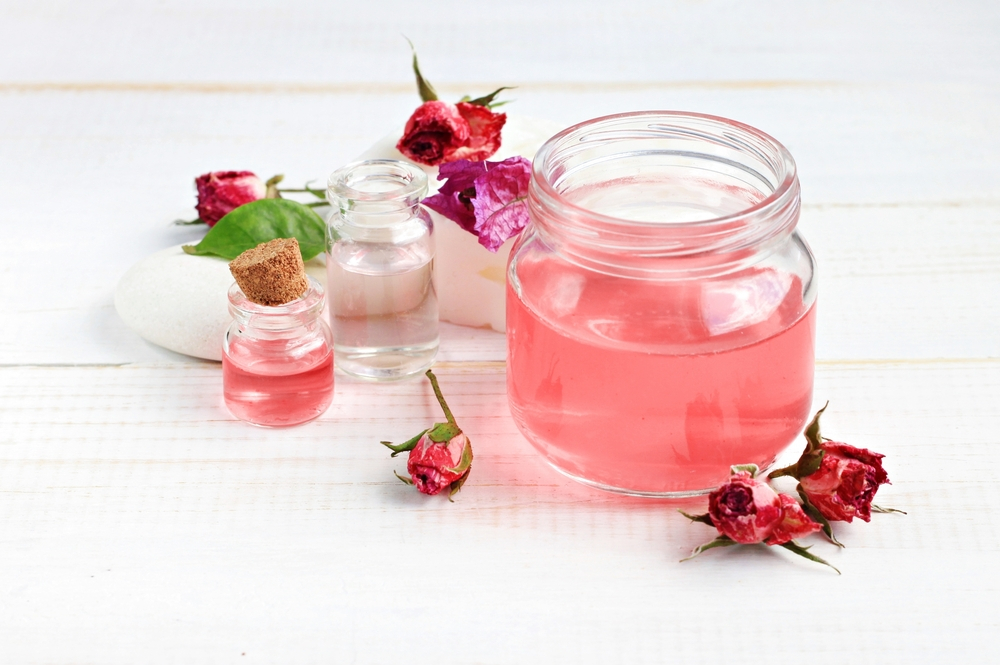 rose water for dry mascara