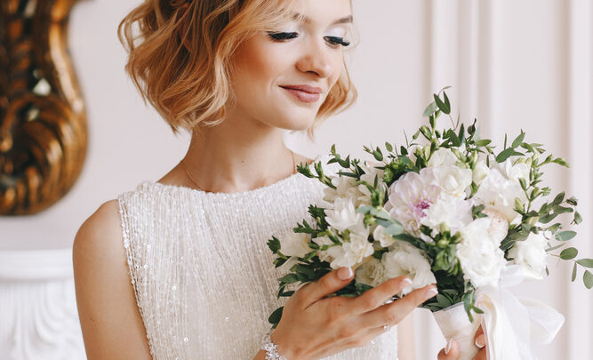 14 Wedding Hairstyles for Short Hair