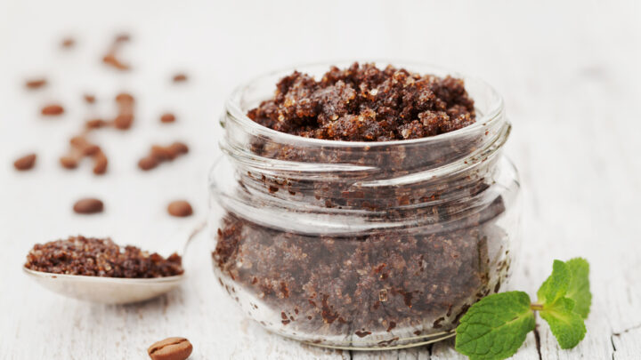 How to Make Coffee Scrub for Your Body | DIY Coffee Body Scrub