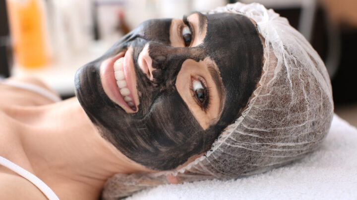 Benefits of a Black Mask