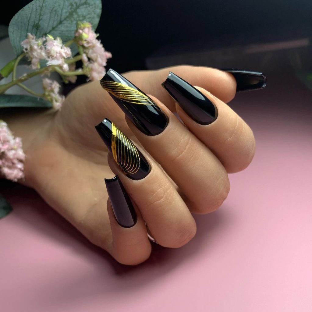 31 Beautiful Nail Art Designs & Ideas | Women's Alphabet