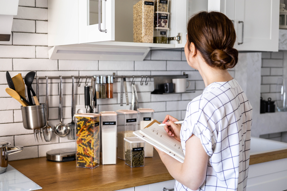 Clever Kitchen Organization Tips for Small Spaces