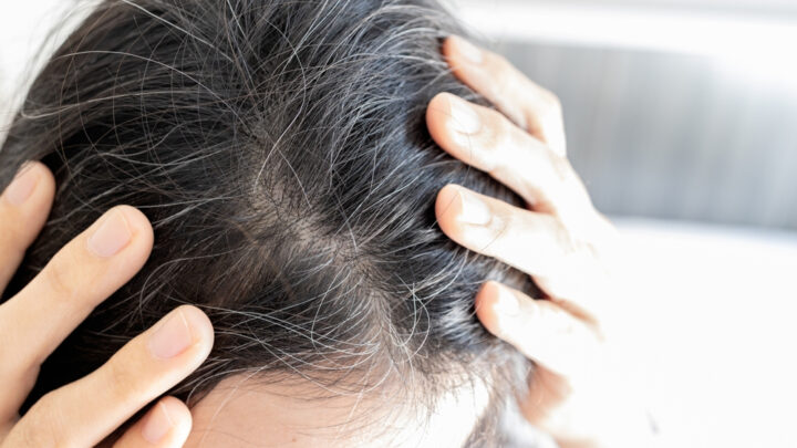 Hack for Removing Hairspray Buildup in 3 Minutes