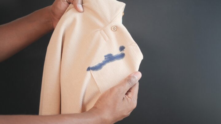 How to Remove Ink Stains with Hairspray