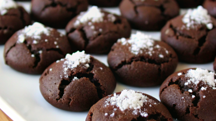 Easy Halal Chocolate Crinkle Cookies