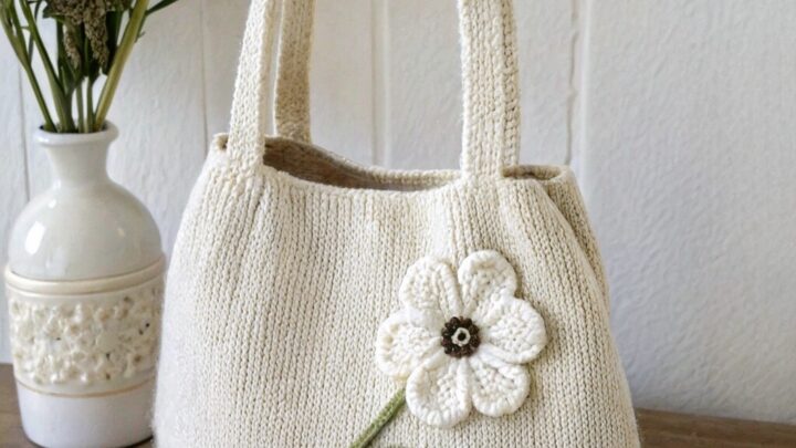 Knit Your Darling Daisy Bag